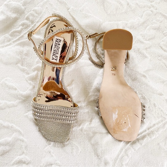 Badgley Mischka Becca PlatinoHeels Size 7.5
